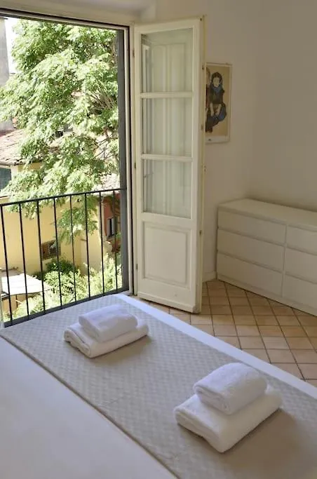 Apartment Appartamento Confortevole Santa Maria Novella Florence Italy
