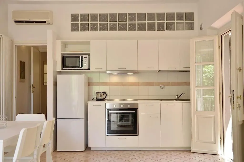 Apartment Appartamento Confortevole Santa Maria Novella Florence
